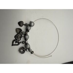 Silver Tone Heart Charm Memory Wire Wrap Bracelet Vintage Style Boho Beaded